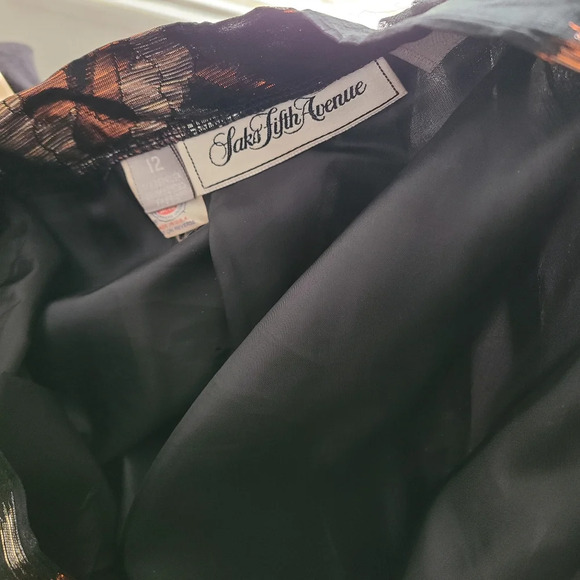 Vintage Black Metallic Skirt / Saks Fifth Avenue / Size 12 - Picture 6 of 7